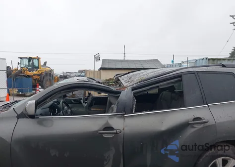 2012 Toyota Highlander Se V6 from USA, damaged, VIN 5TDBK3EH6CS135603